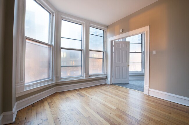 Building Photo - 1314 S Wabash Ave