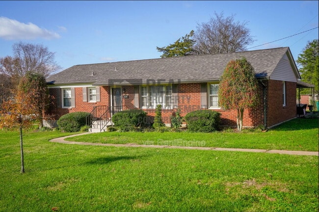 Building Photo - 550 Scenic Dr