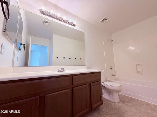 Building Photo - 37911 N Luke Ln