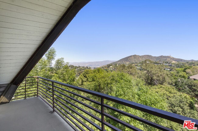 Building Photo - 7149 Woodrow Wilson Dr