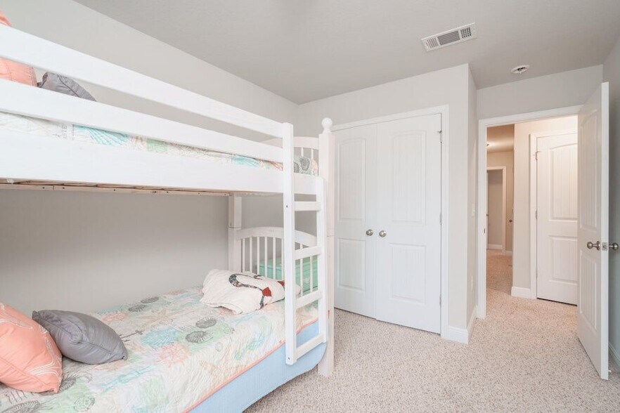 Building Photo - 90 Crossing Ln