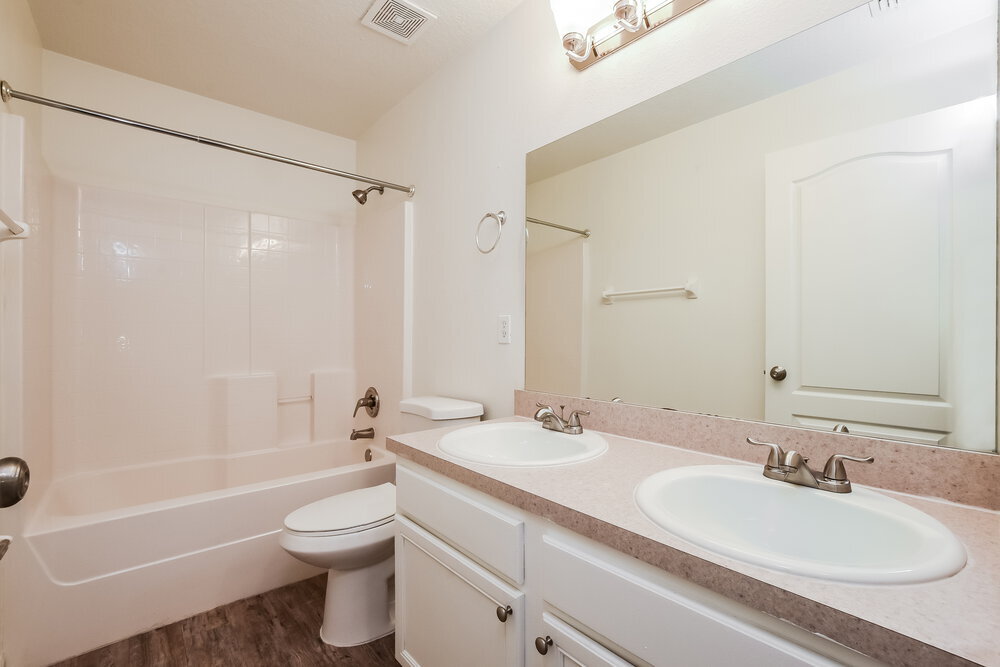Building Photo - 471 Shady Creek Ln