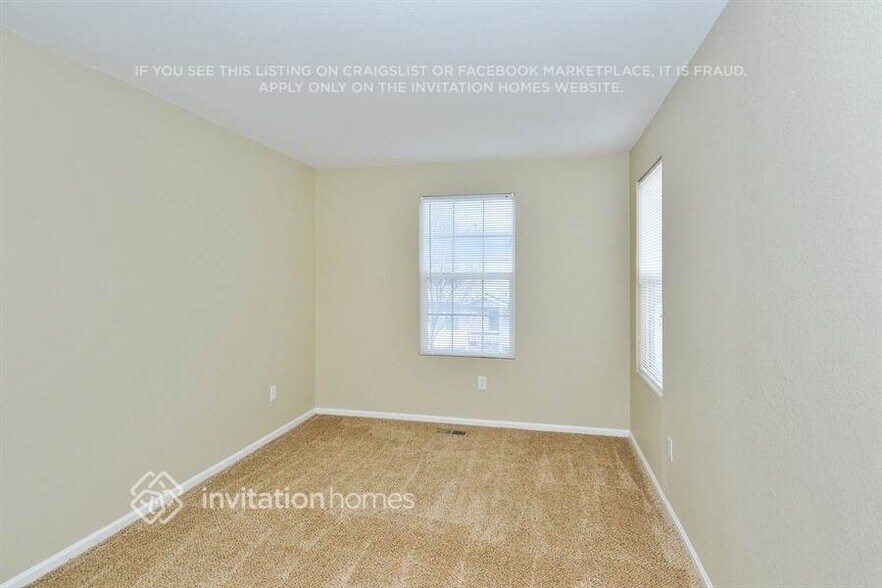 Building Photo - 10100 Glencoe Ct