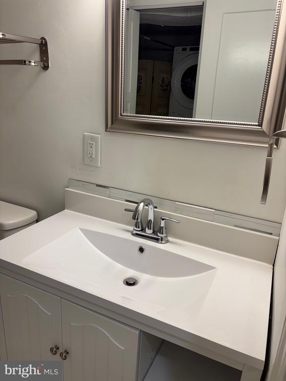 Building Photo - 44693 White Oak Ct