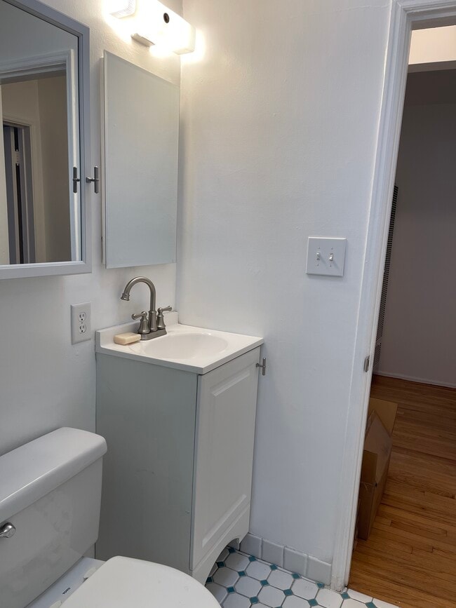 Bathroom - 1827 18th St