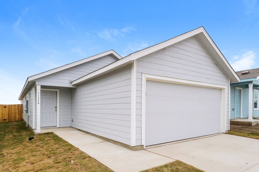 Building Photo - 11524 Chestnut Barr Dr