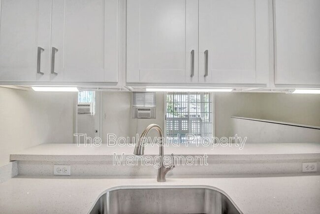 Building Photo - 91-1062-1062 Makaaloa St