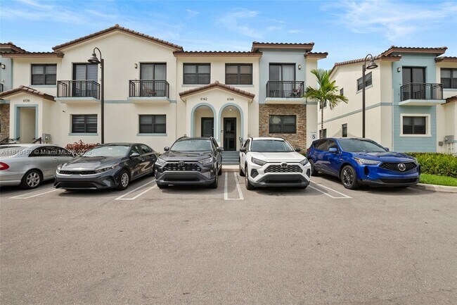 Building Photo - 6146 SW 36th Ct