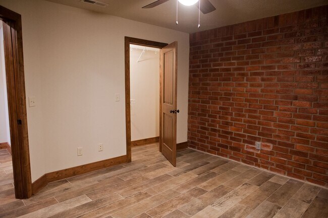 Building Photo - Union Biscuit West - 108