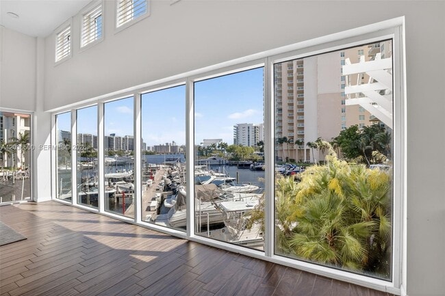 Building Photo - 3370 Hidden Bay Dr