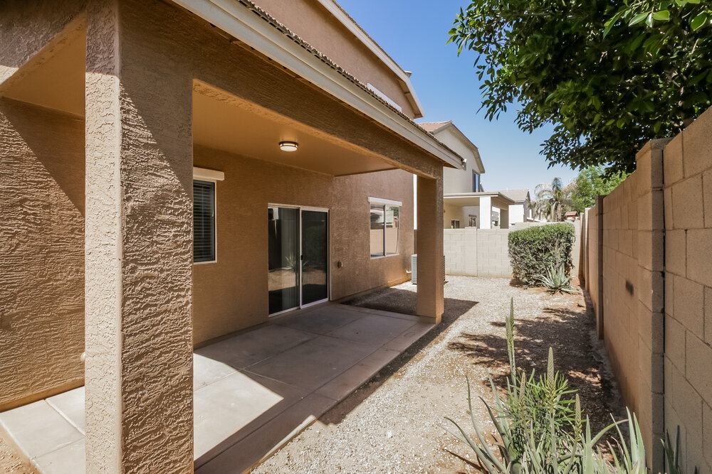 Building Photo - 1447 S Pheasant Dr