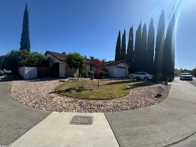 Primary Photo - Beautiful single story home 3bedrooms, 2ba...