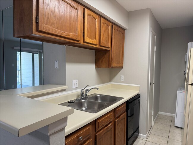 Building Photo - 4001 E NASA Pkwy