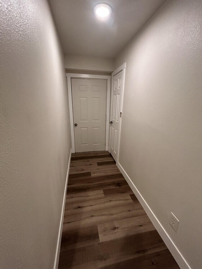 Building Photo - 8220 Medicine Bow Cir