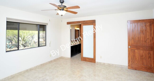 Building Photo - Remodeled Foothills Clusters 3 Bed 2 Bath