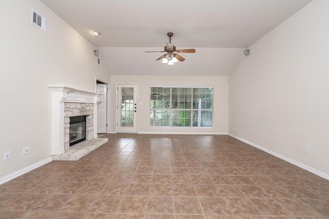 Building Photo - 29000 Bay Hill Ct