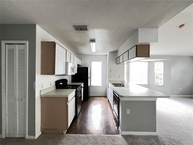 Building Photo - 8710 Rain Forest Pl