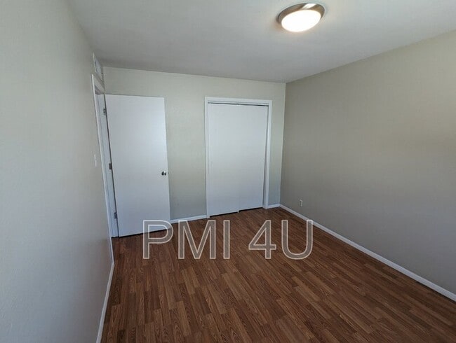 Building Photo - 12409 Manitoba Dr NE