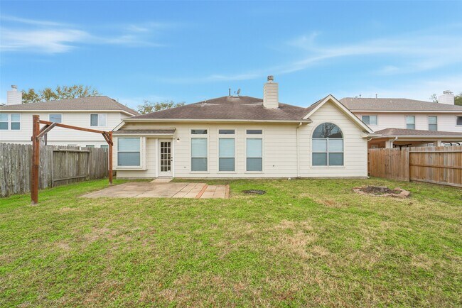 Building Photo - 11030 Desert Springs Cir