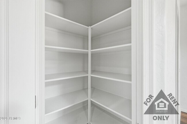 Building Photo - 4321 W Judson Dr