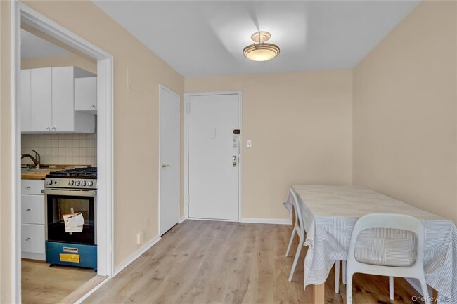 Building Photo - 54-44 Little Neck Pkwy