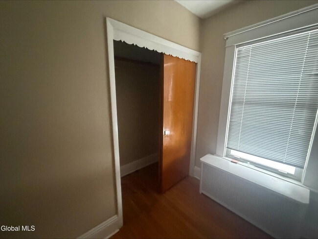 Building Photo - 5 Mockingbird Hill