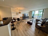 Building Photo - 3232 Coral Wy