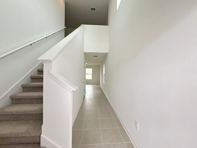 Building Photo - Perfect Home waiting for you!