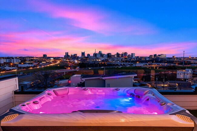 Building Photo - 48 Fern Ave