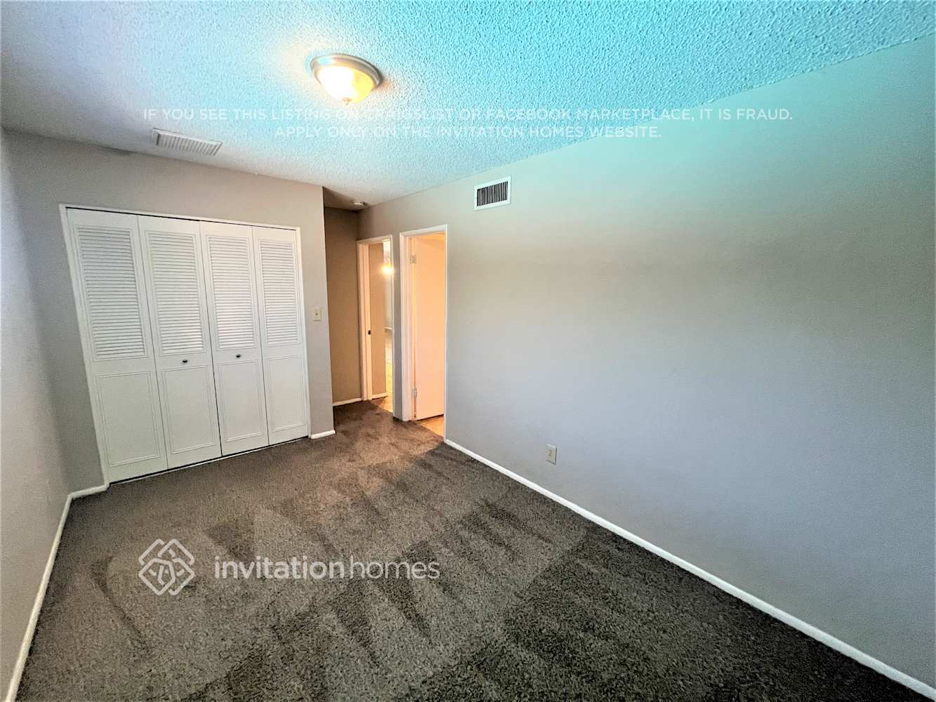 Building Photo - 4607 W Orangewood Ave