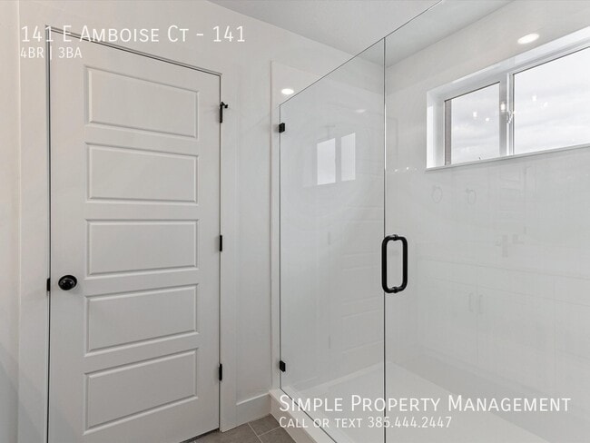 Building Photo - 141 E Amboise Ct