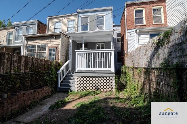 Building Photo - 3507 Elm Ave
