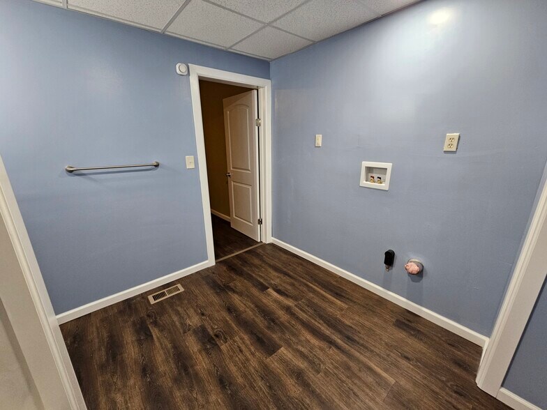 Building Photo - 7381 Owasco Rd