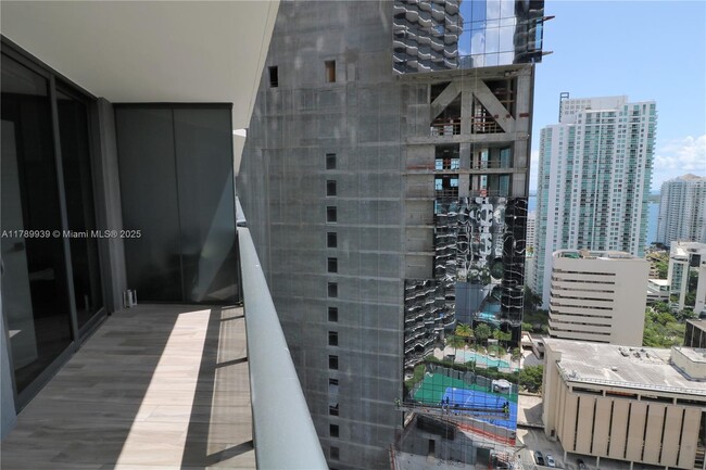 Building Photo - 801 S Miami Ave