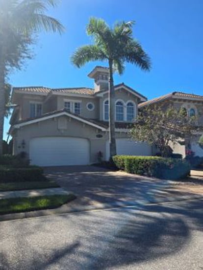 Building Photo - 9142 Cherry Oaks Ln