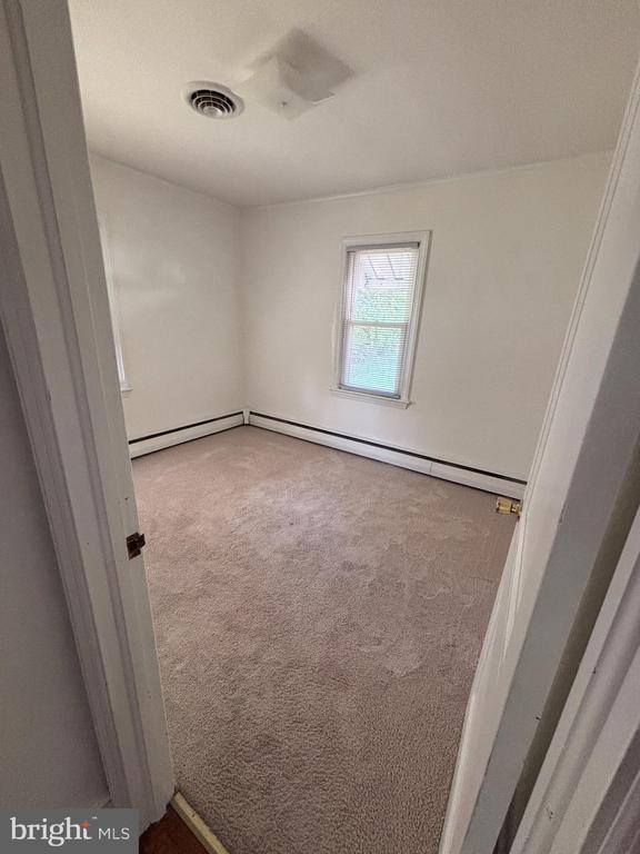 Building Photo - 507 Hollyday St