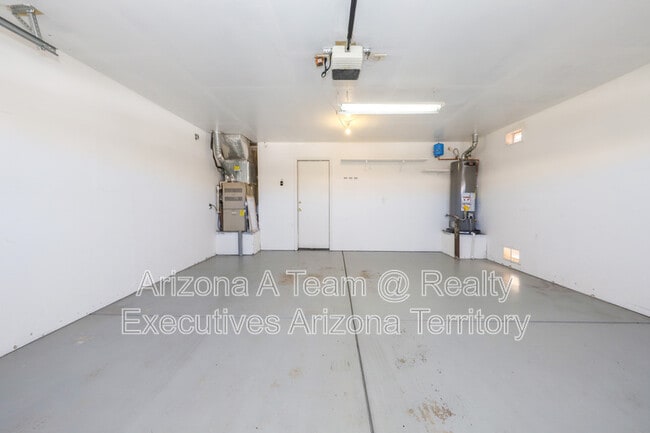 Building Photo - 2868 W Simplicity Dr
