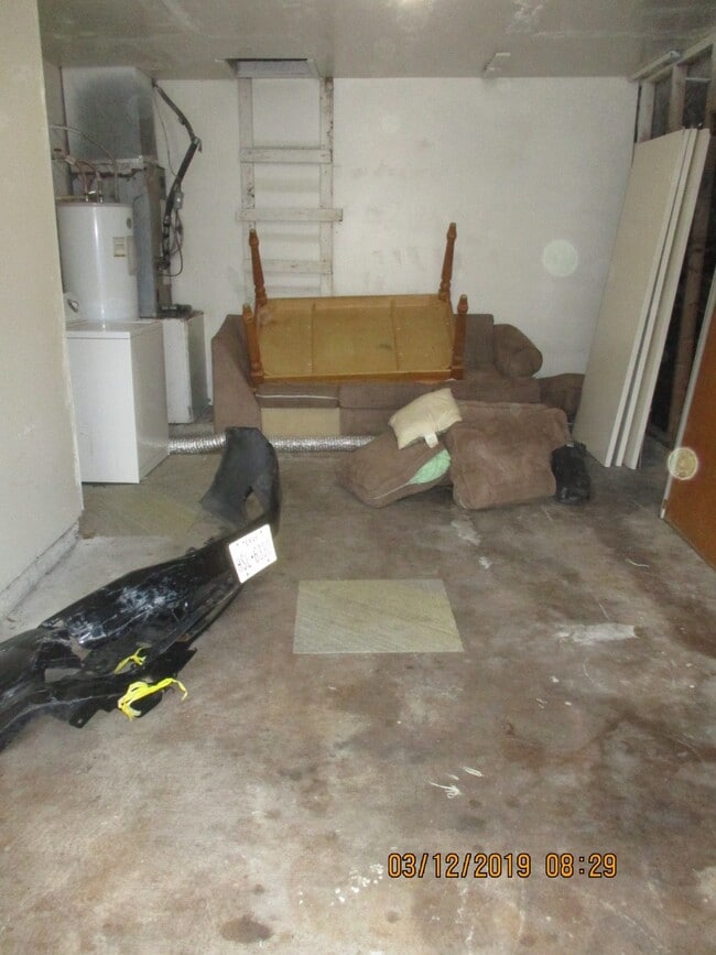 Building Photo - 6333 Northway Dr