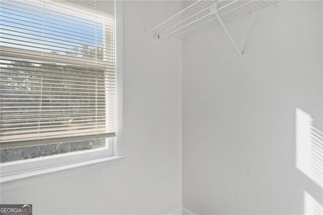 Building Photo - 3492 Andrew Jackson Dr