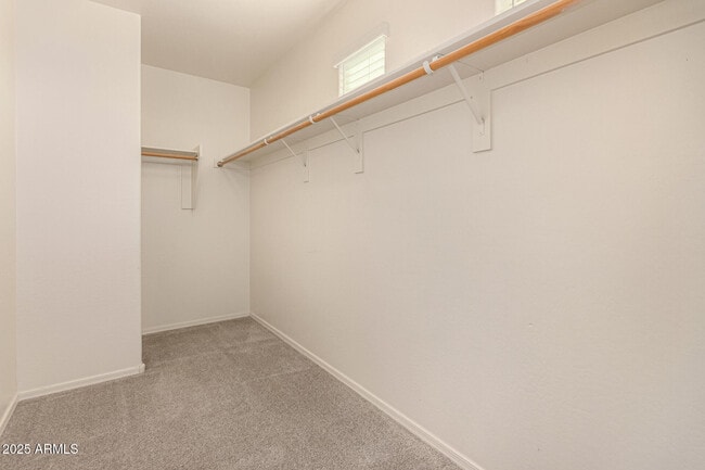 Building Photo - 6240 W Evergreen Rd