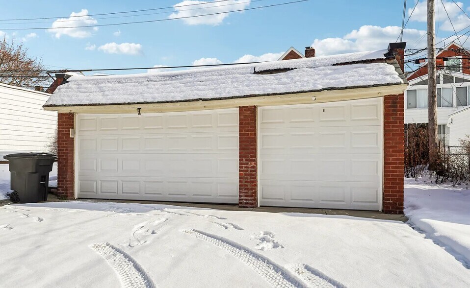 Detached Garage - 3653 Winchell Rd
