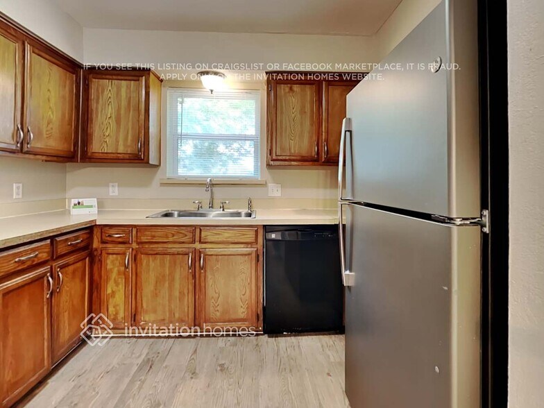 Building Photo - 6403 Walnut Springs Dr