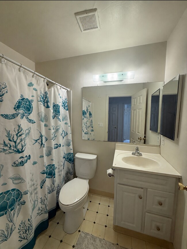 Building Photo - Walk to the Waves: Stylish 2BR in Capitola!