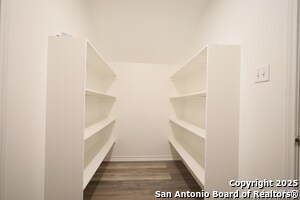 Building Photo - 9519 Braun Square