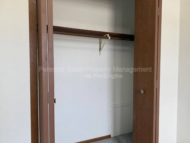 Building Photo - 1003 19th St SW