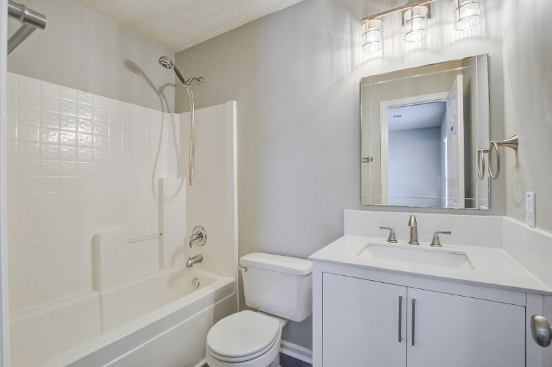 Building Photo - 88 Blue Jasmine Ln