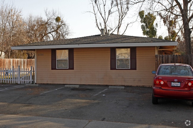 Building Photo - 2720 Forrest St
