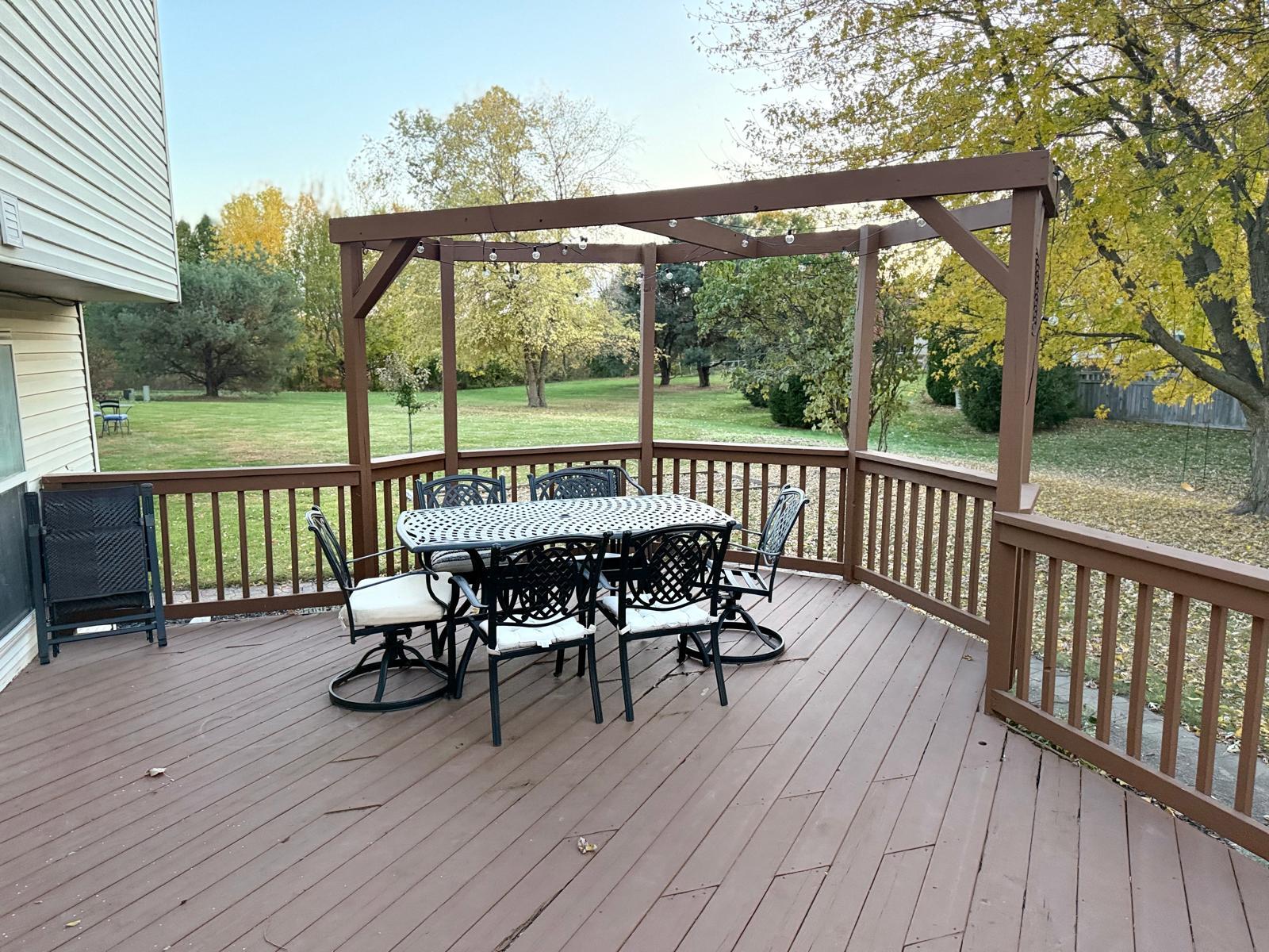 Building Photo - 1951 Spinnaker Ct