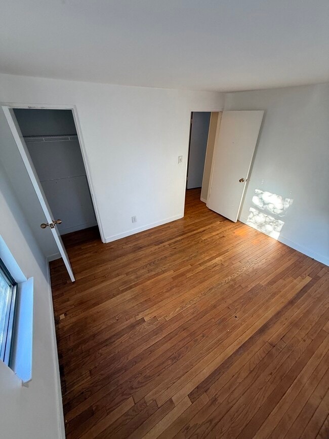 Building Photo - 11 Brownell Cir