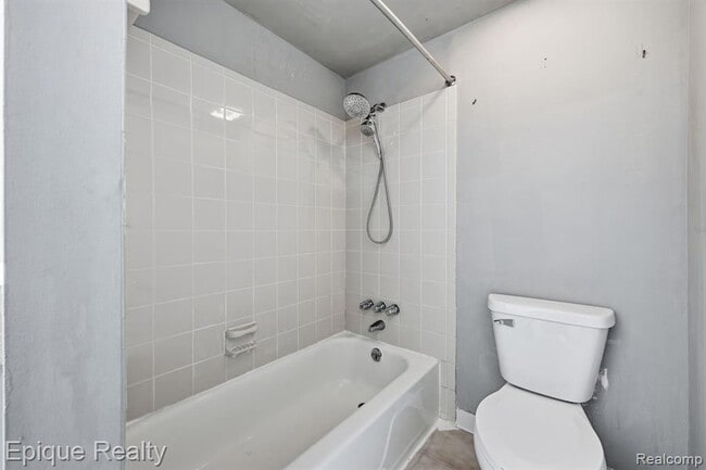 Building Photo - 29792 City Center Dr